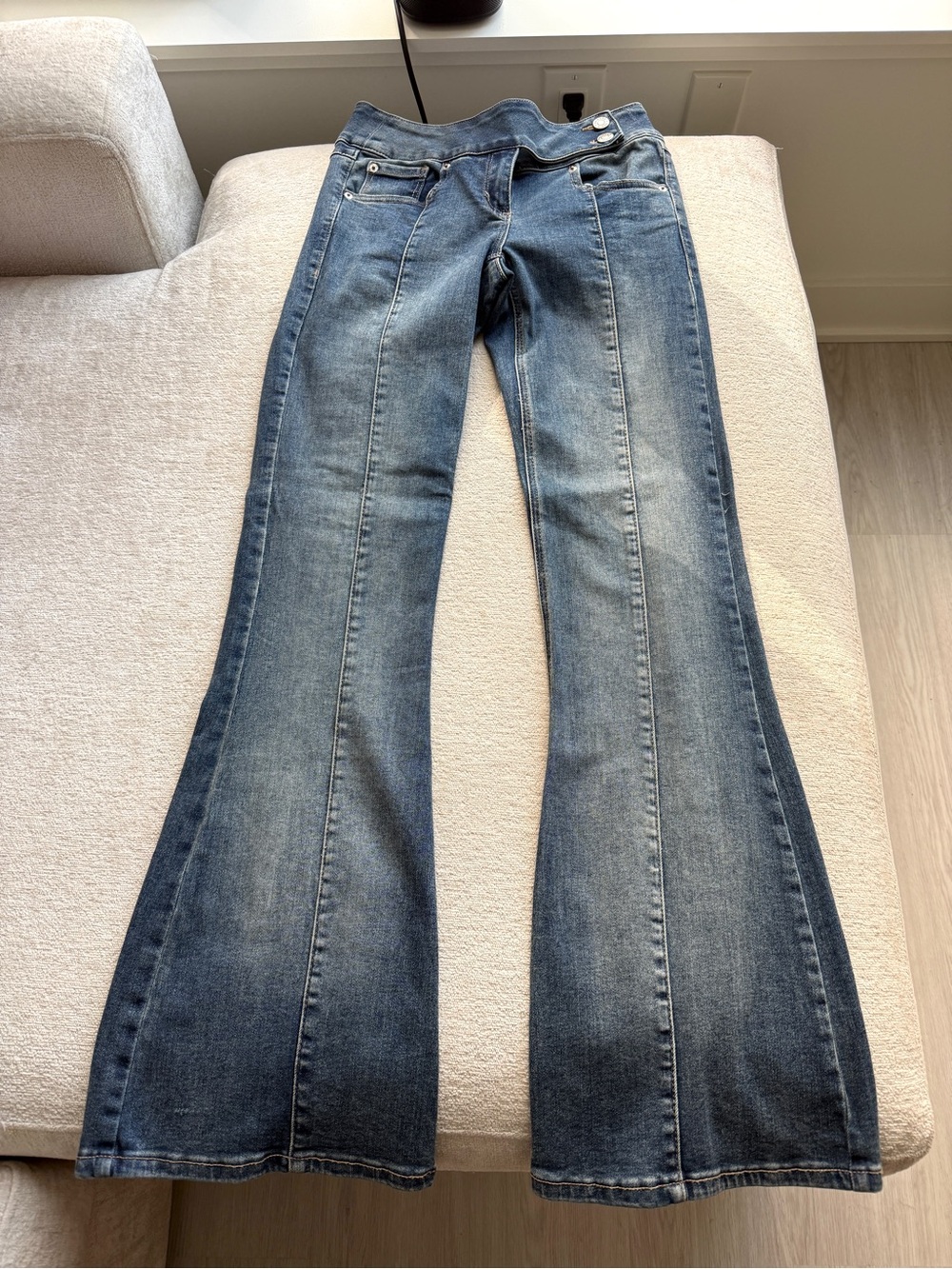 Y2K Low Rise Flare Jeans - Garage Clothing size 3
